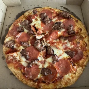Small pepperoni &amp; sausage pizza