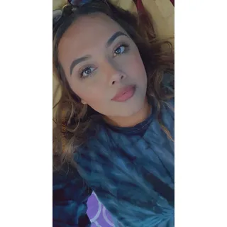 Anahi L.