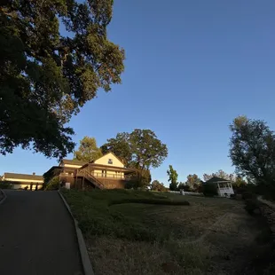 Bridal getting ready house, from the vineyard | July 2023