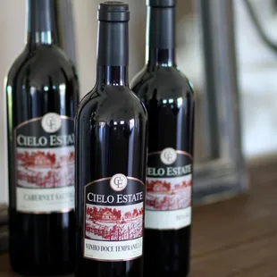 Cielo Estet Winery, closest Foothill winery and wedding destination to the Sacramento region.  Shingle Springs, CA