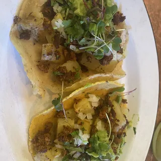 PAPAS & CHORIZO TACO