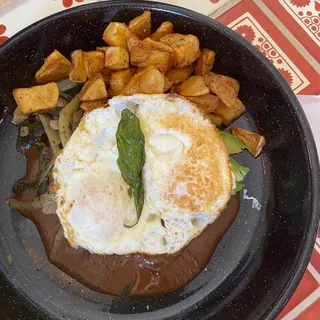 HUEVOS CON MOLE