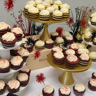 Lemon cupcakes and red velvet special orders.
