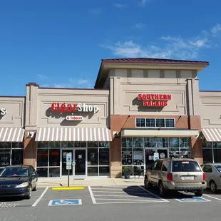 We are in a shopping center - so plenty of things to see and do here.