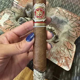 Arturo Fuente - and a super dirty ashtray!