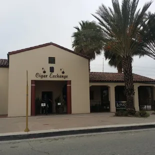 Cigar exchange at Pacific Wine Merchants