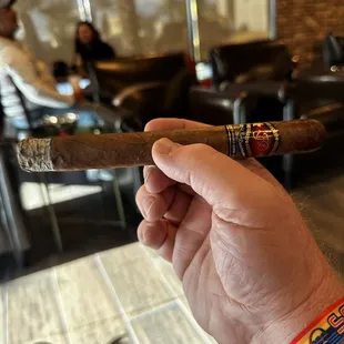 Cigarbox