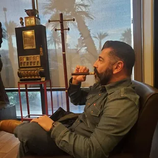 Smoking a Padron 1964 in Maduro (Diplomatico)