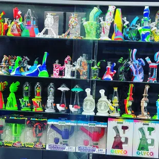 Silicone water pipes large selection available now