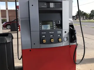 Pe Gas Station and Smoke Shop