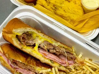 Havana Mia Oh Food Truck