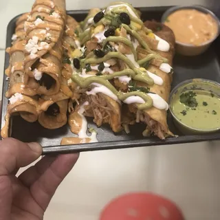 Tinga flautas
