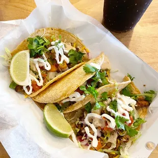 3 tacos
