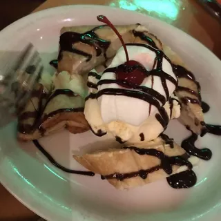 Fried Cheese Cake & Ice Cream