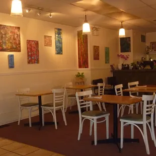 A cozy little restaurant.