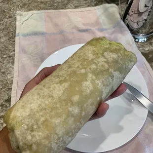 Now that's a huge chicken burrito! Weighed in at 29.8 ounces! That's nearly 2 lbs!