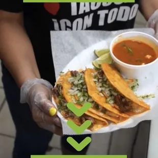 The deceptive taco birria advertise on their website.