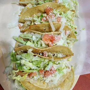 6 crispy chicken tacos