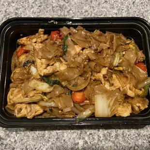 Chicken pad kee mao (was very spicy)