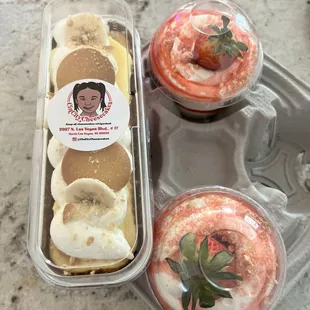 Banana cheesecake cake and 2 strawberry cheesecake cups