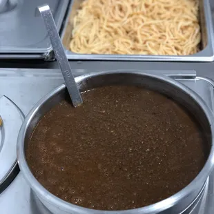 Cincinnati Chili and spaghetti always hot!