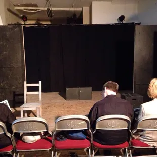 Waiting for Moonlight After Midnight at 17 Court Street. Good buzz about this show. #Frimages