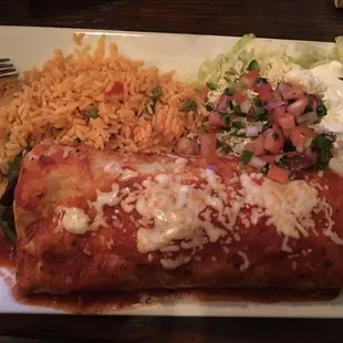 I could barely finish this after eating a ton of chips and guac. Good stuff!