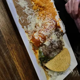 a plate of mexican food