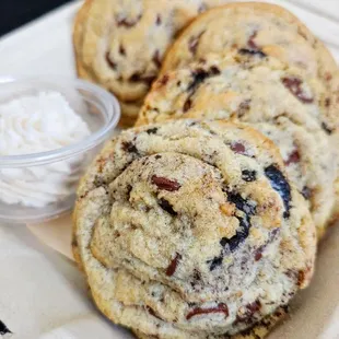a close up of some cookies