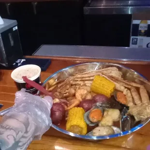 Loved this seafood boil !!!!! The seasoning is CRAZY AWSOME!!!! THE bartender server was JUST 5 STAR SERVICE!!!!  A++++++