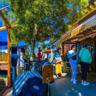 Sidewalk Dining at 6th and Balboa