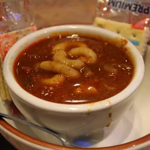 Chili with noodles.