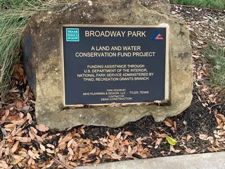 Broadway Park