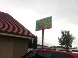 Deb's Squeeze Inn