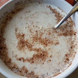 Oatmeal with cinnamon