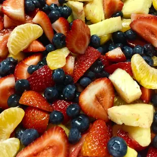 Berry Citrus fruit salad!     A rainbow you can eat!