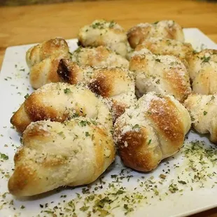 garlic knots