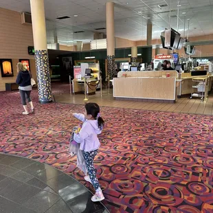 It&apos;s empty. Perfect for a movie date w/ your little