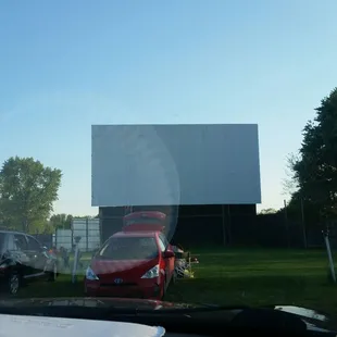 Nice size place and screen.