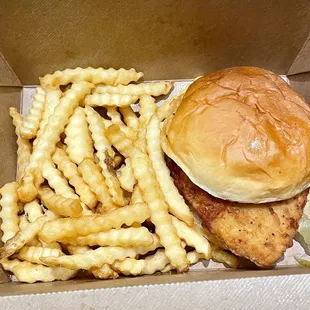 Chicken Sandwich with fries