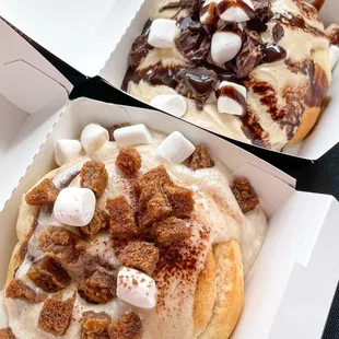 Pumpkin Spice Roll &amp; Fluffernutter Roll |Instagram @restaurant_aholic