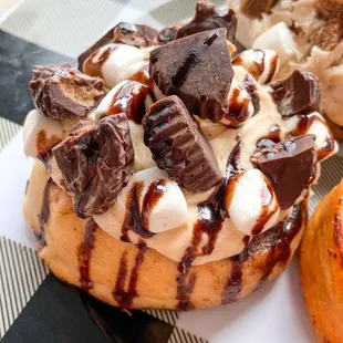 Fluffernutter Roll |Instagram @restaurant_aholic