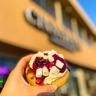 Cinnaholic