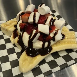 Fresh Fruit, Frosting &amp; Toppings!