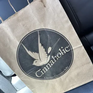Cinnaholic logo bag