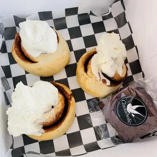 3 Old Skool rolls and 1 side item (brownie) for $7.57 - valid through Nov 30, 2022