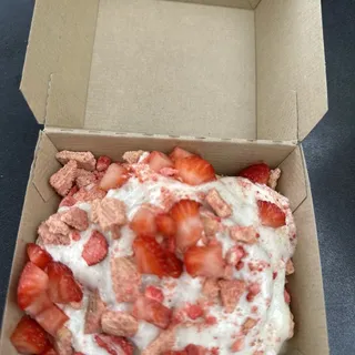 Strawberry Shortcake Roll