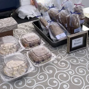 Farmers Market Table (Galleria at Tyler)