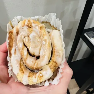 Gluten free cinnamon roll