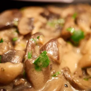 Mixed mushrooms (side)